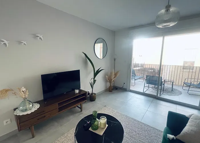 Joli Appartement Lumineux Et Calme
