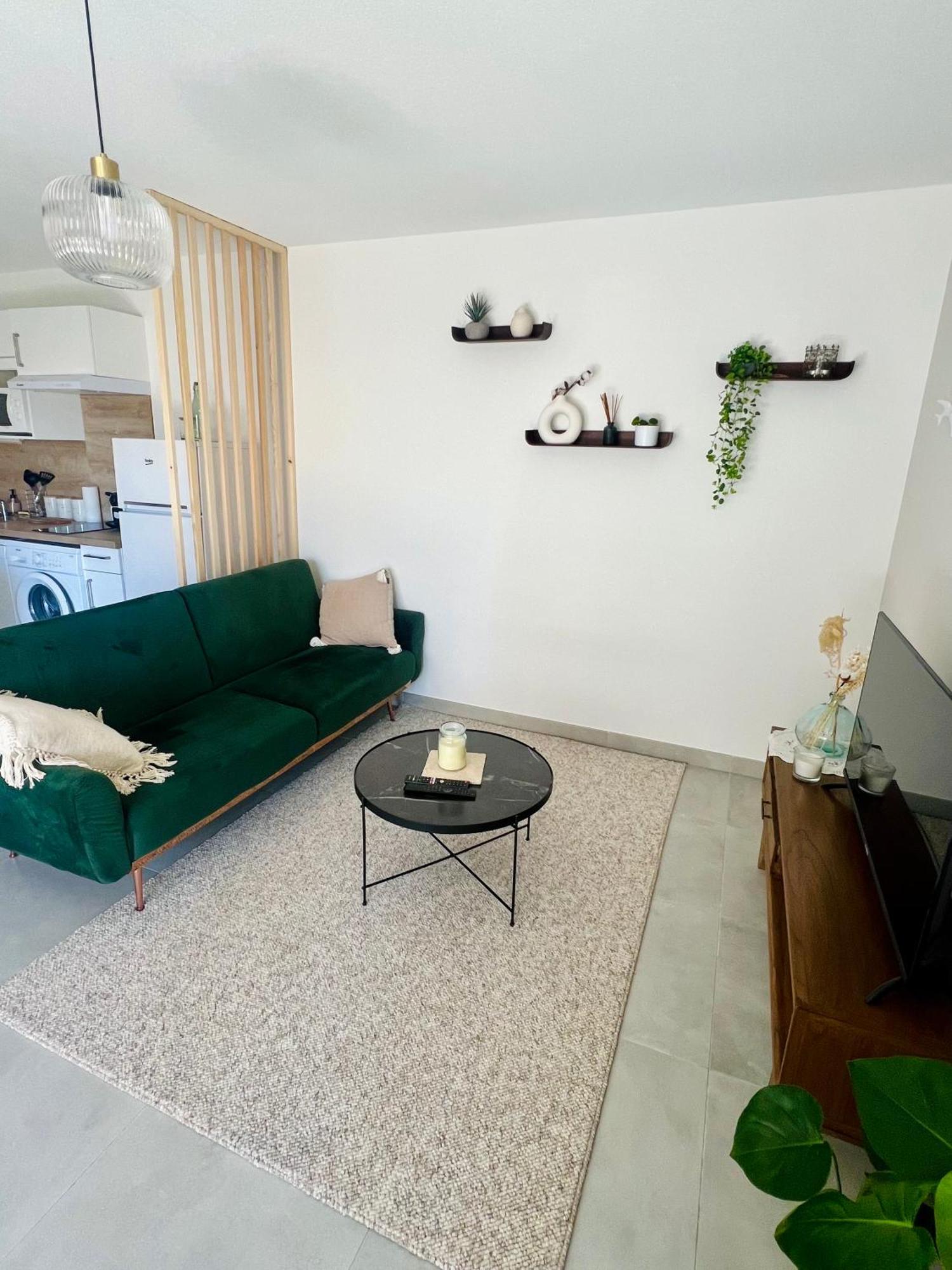 Apartment Joli Lumineux Et Calme *